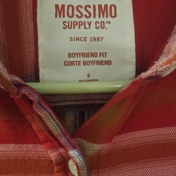 Button up plaid shirt - Picture 3 of 3